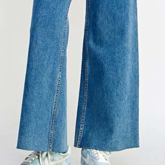 High Rise Wide Leg Marine Jeans - Picture 3 of 9